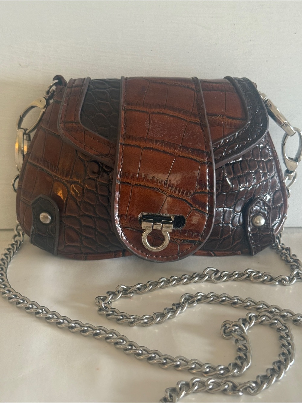 Brown faux crocodile leather mini Crossbody bag silvertone chain horseshoe clasp